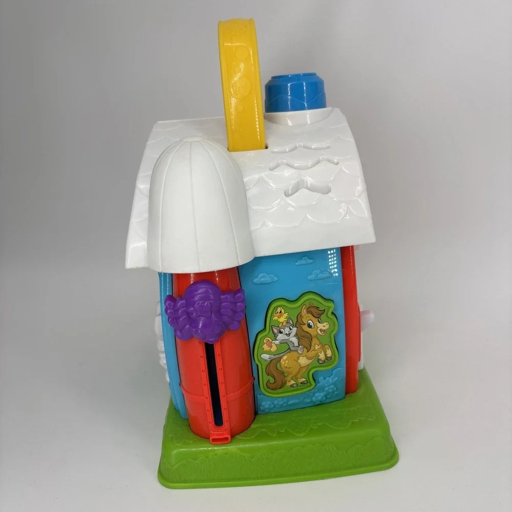 LeapFrog Sing & Play Animal Farm House Barn Lights Sounds Activity Buttons VIDEO